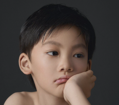 双胞胎的诗意对称的男孩名字