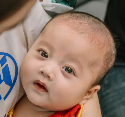 女孩起名用吟字结尾 秀气名字