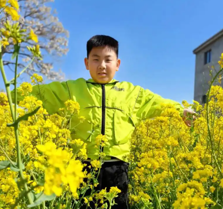 邱姓男孩五行属水的100分名字